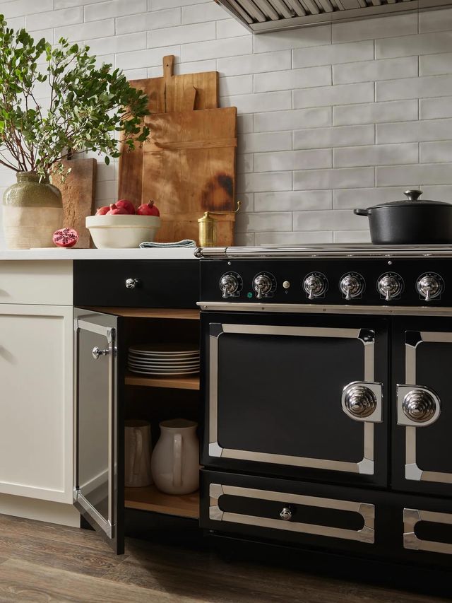 La Cornue CornuFé 110 43" Gloss Black Pro Style Induction Range-3