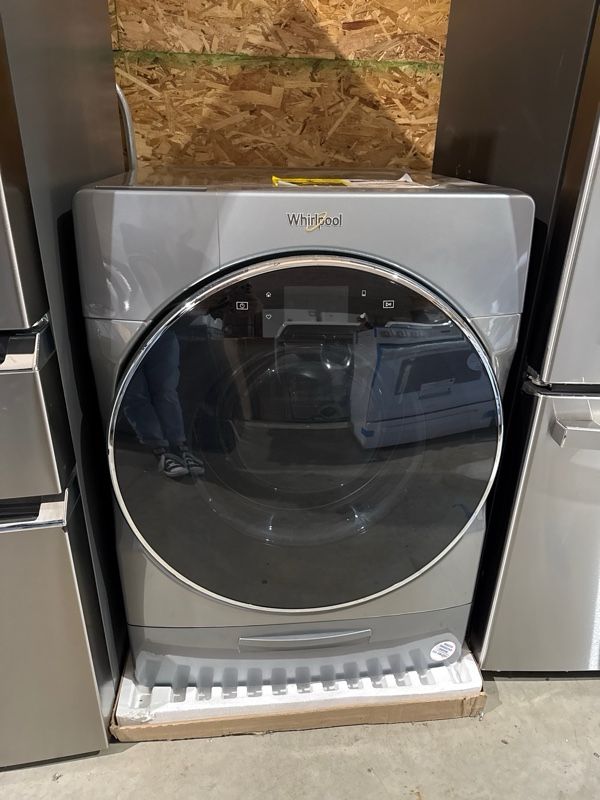 Clearance Whirlpool® 5.0 Cu. Ft. Chrome Shadow Front Load Washer-0