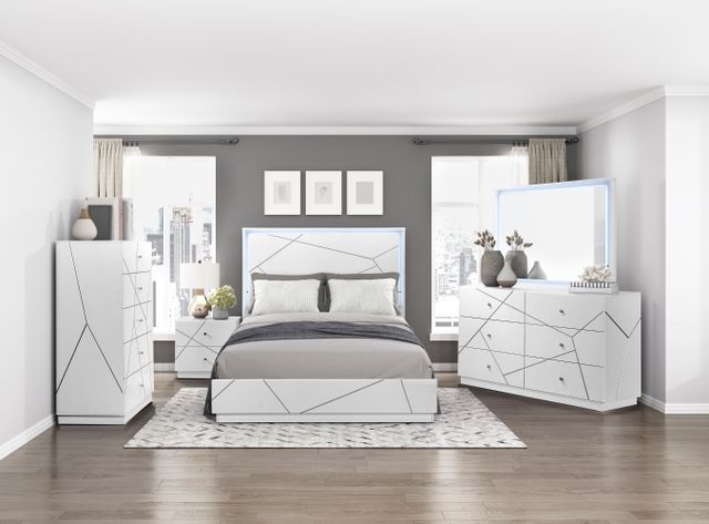 Homelegance® Orlo High Gloss White California King Panel Bed-1