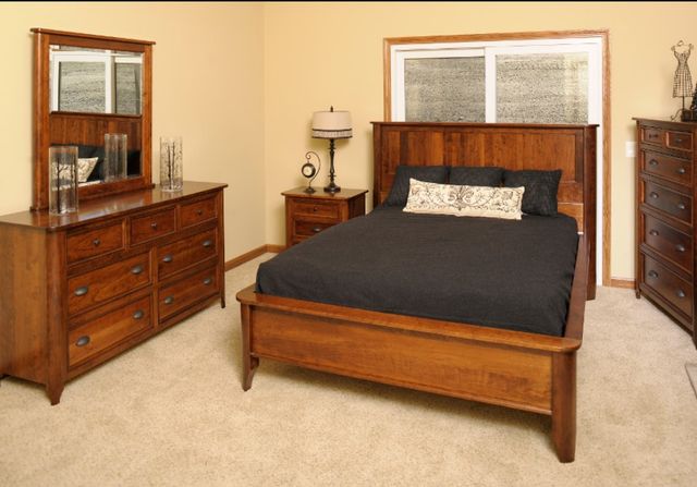 Urban Collections by Yutzy Woodworking Hudson Asbury/Retreat Cherry King Bed-1