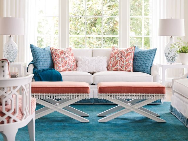 Lexington Home Customizable Avondale Vaughan Ottoman -3