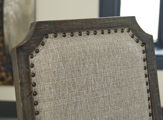 Signature Design by Ashley® Wyndahl Rustic Brown Upholstered Dining Side Chair-3