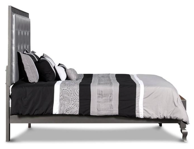 New Classic® Home Furnishings Park Imperial Pewter Eastern King Bed-1