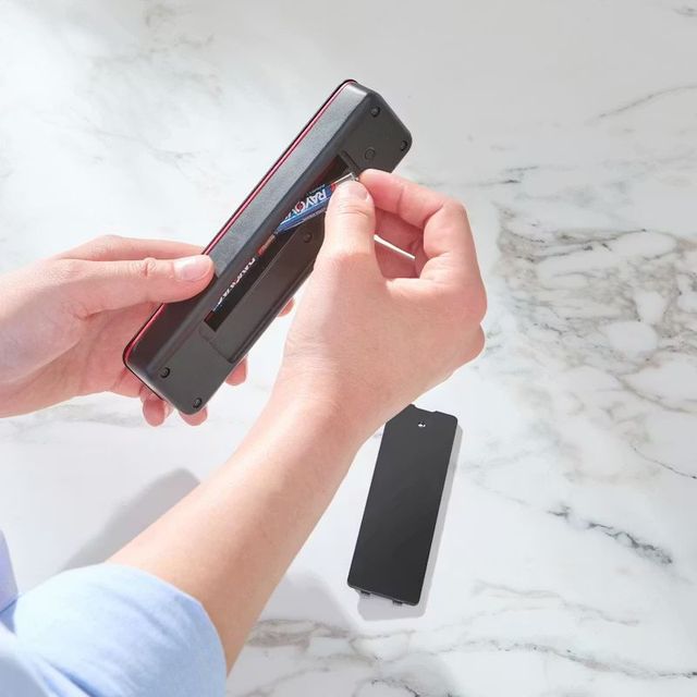 Weber® Smart Wireless Probe Plus with Booster and Charger-1