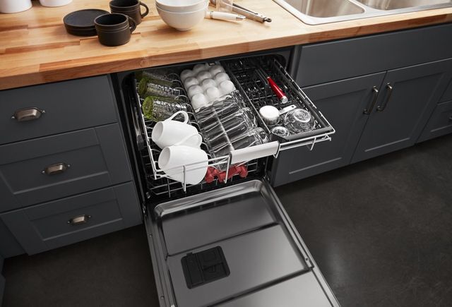 KitchenAid® 24" PrintShield™ Black Stainless Steel Built In Dishwasher-8