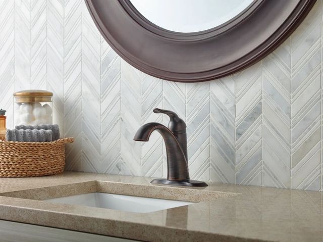 Delta Lahara® Venetian Bronze Single Handle Bathroom Faucet with Drain-2