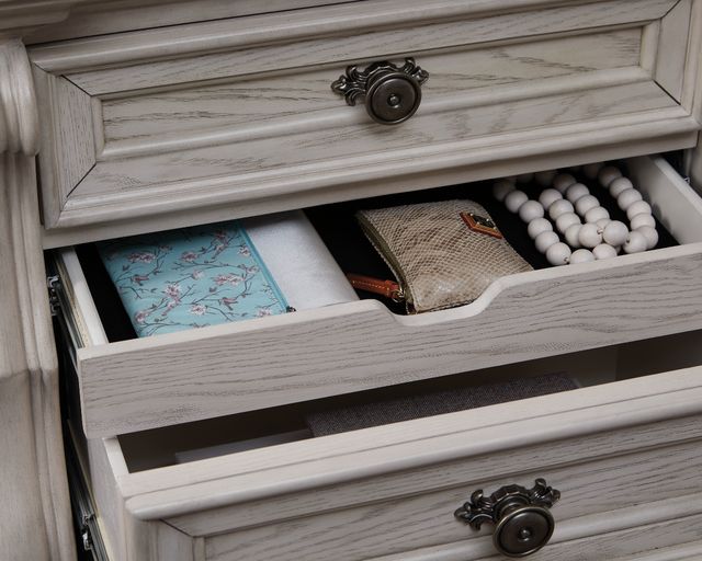 Signature Design by Ashley® Bruchandi Antique White 3-Drawer Nightstand-3