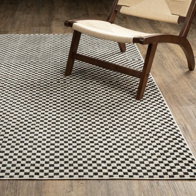 Oriental Weavers™ Hunter 5'x8' Style 2 Area Rug-1