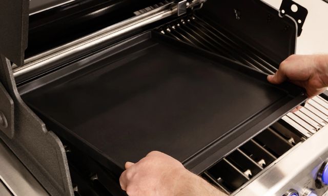 Broil King Imperial / Regal Porcelain Finish Plancha-3