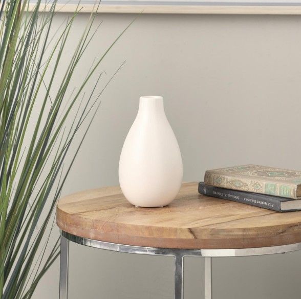 Deco Marche Cream Ceramic Decorative Vase -1