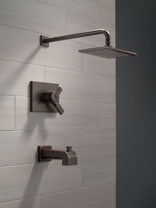 Delta Vero® Venetian Bronze Monitor® 17 Series Tub & Shower Trim-1