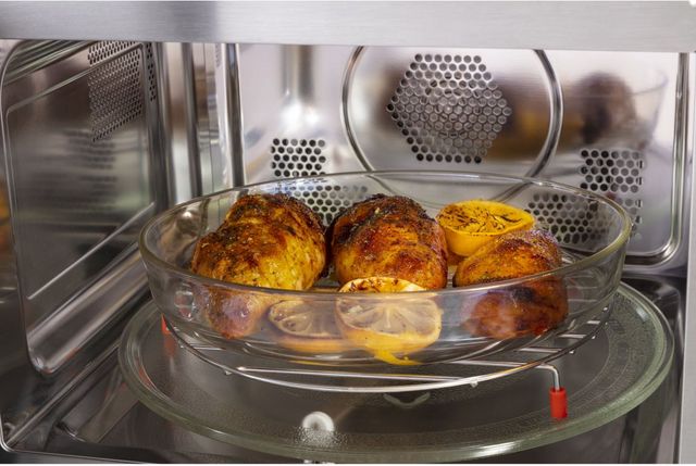 GE® 1.0 Cu. Ft. Stainless Steel Countertop Microwave-7