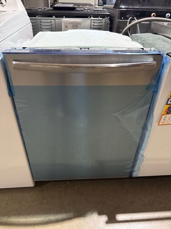 Clearance Frigidaire Gallery® 24" Smudge-Proof™ Stainless Steel Top Control Built-In Dishwasher-0