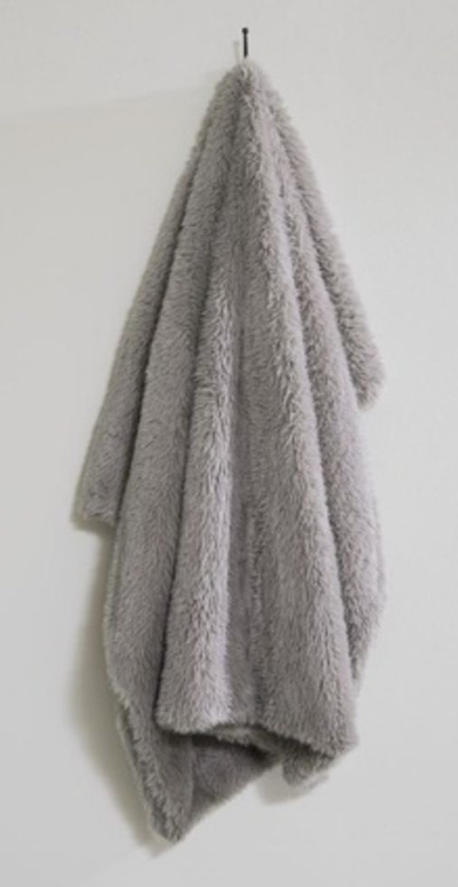 American Wholesale Furniture Yakety Dove Throw-1