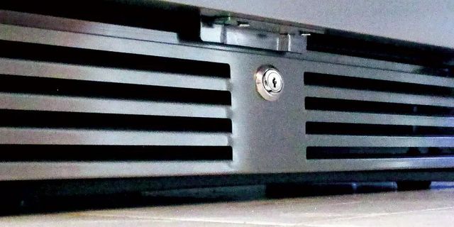 XO 24'' Stainless Steel Built In Wine Cooler-7