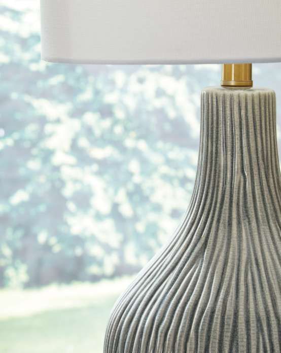 Signature Design by Ashley® Judlen Gray Table Lamp with Gold Accent-2