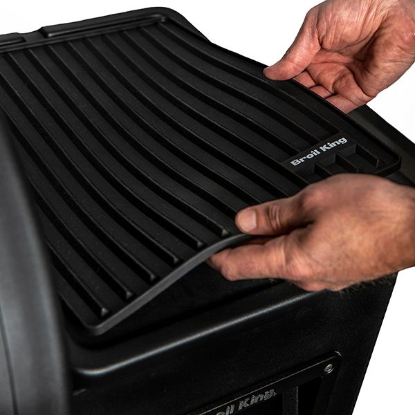 Broil King® Regal™ Black Pellet Side Shelf Mat
