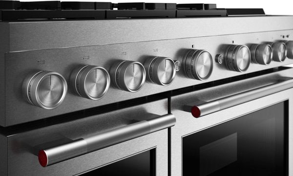 A KitchenAid double oven range displaying simultaneous baking A KitchenAid double oven range displaying simultaneous baking