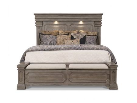 Mansion Queen Bed