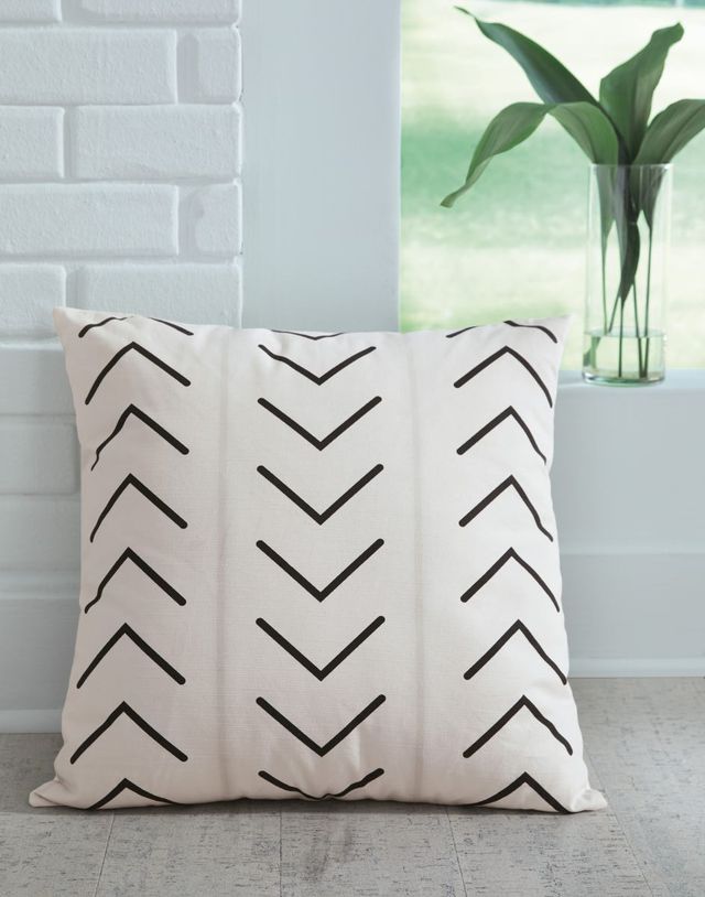 Signature Design by Ashley® Kallan 4-Piece White/Black Pillows-4
