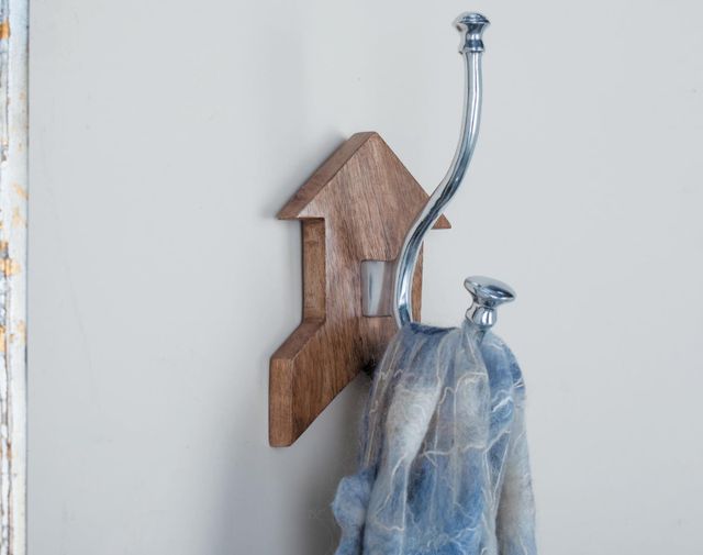 Deco Marche Brown 8" Wall Hooks-3