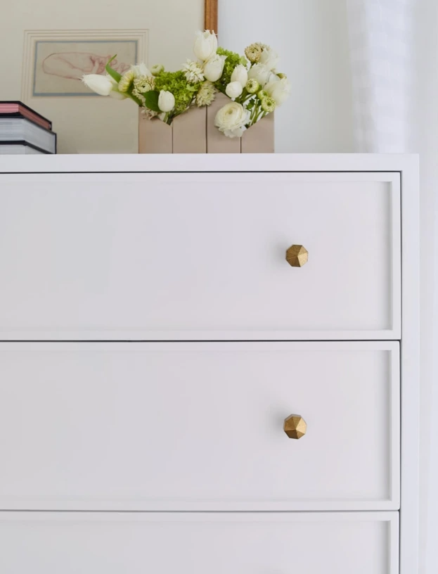 Legacy Classic Furniture Chelsea Chest - Thumbnail 5