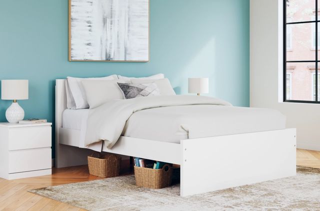 Signature Design by Ashley® Onita White Queen Panel Platform Bed-2