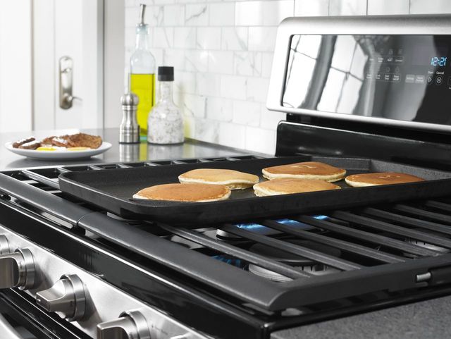 Whirlpool® 30" Stainless Steel Gas Built In Double Oven Range-4