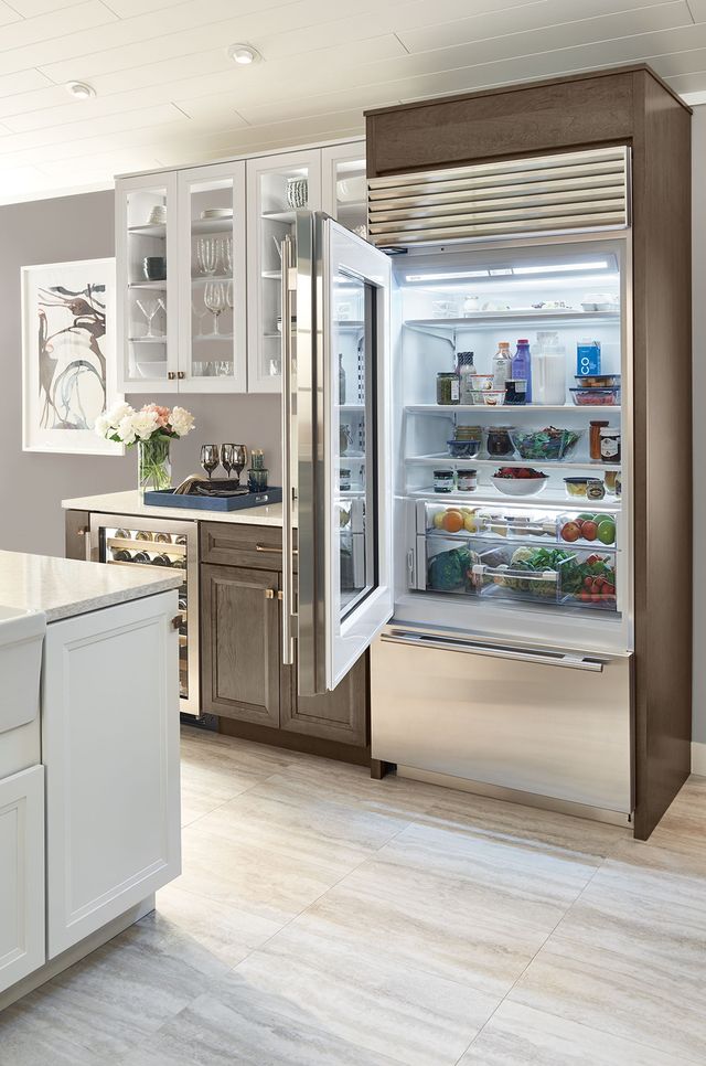 Sub-Zero® 21.6 Cu. Ft. Stainless Steel Built In Bottom Freezer Refrigerator-2