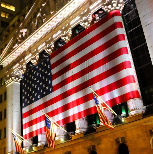 Classy Art Flag across Stock Exchange Wall Art-1