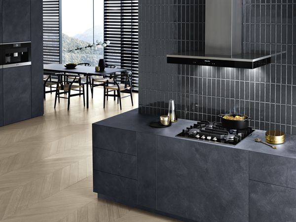 Miele 24" Black Gas Cooktop