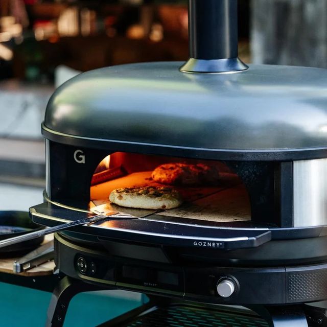 Gozney Dome (Gen 2) 33" Off Black Hybrid Liquid Propane Outdoor Pizza Oven-3