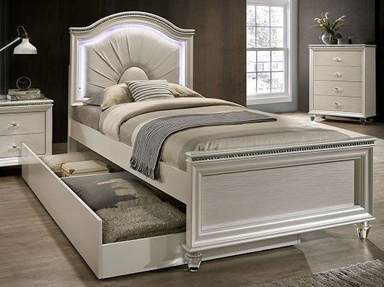 Furniture of America® Allie 4-Piece Pearl White Twin Trundle Bedroom Set-1