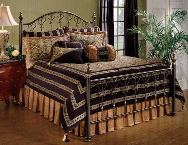 HH2 Home Huntley Dusty Bronze King Bed Set-2