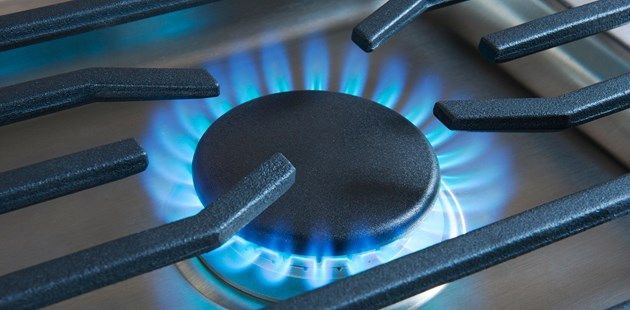 Wolf® 30" Stainless Steel Transitional Natural Gas Cooktop-3