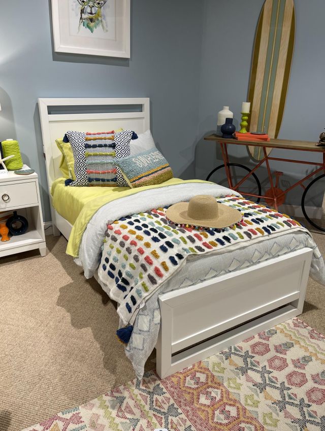 Legacy Classic Summerland Pure White Youth Twin Panel Bed-1