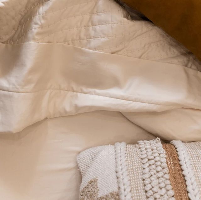 Dreamfit® DreamChill™ 5-Piece Ivory Enhanced Bamboo™ Quilted Split California King Sheet Set-1