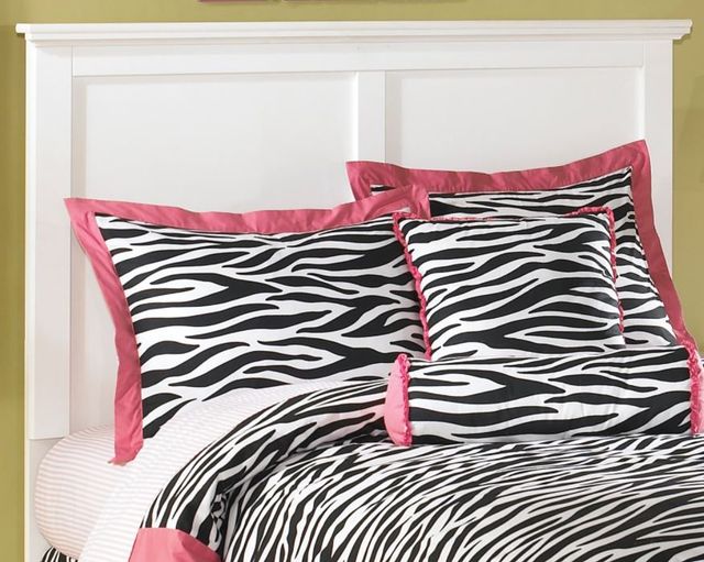 Signature Design by Ashley® Bostwick Shoals 5-Piece White Twin Panel Headboard Set-1