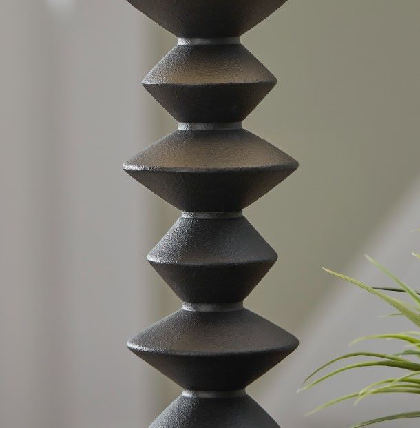 Signature Design by Ashley® Luanndon Black Buffet Lamp-2
