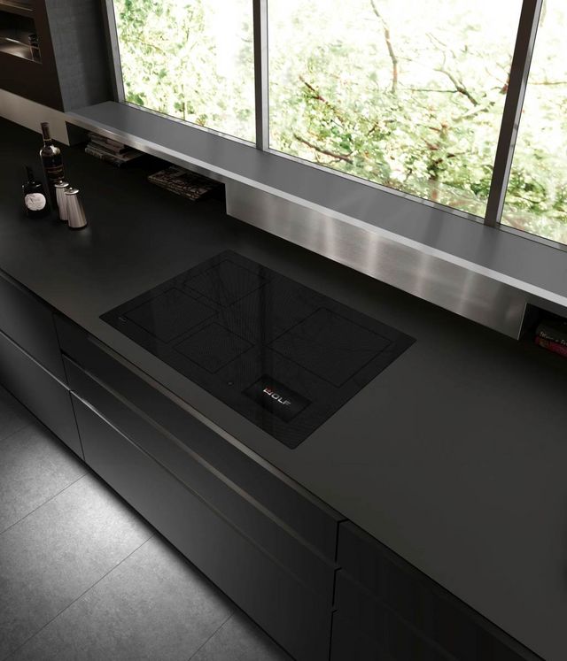 Wolf® 30" Black Induction Cooktop-6