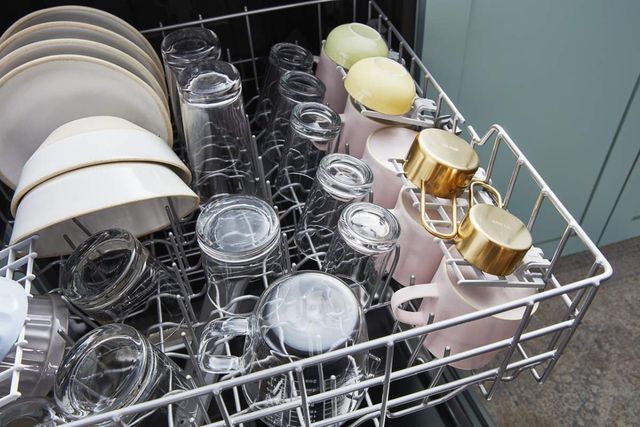 Whirlpool® 4 Piece Stainless Steel Kitchen Package-26