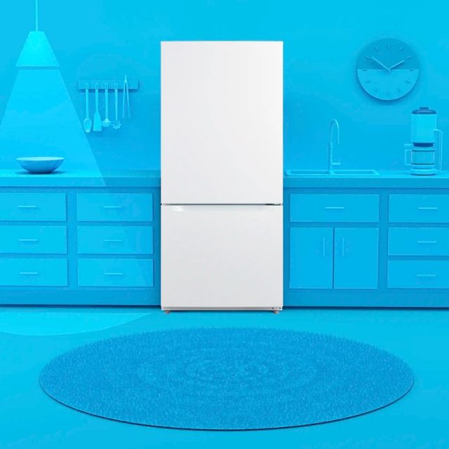 Element® 30 in. 18.7 Cu. Ft. White Bottom Freezer Refrigerator -3