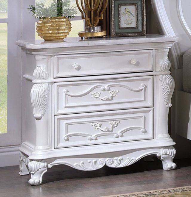 Furniture of America® Francione 4-Piece White Queen Bedroom Set-2