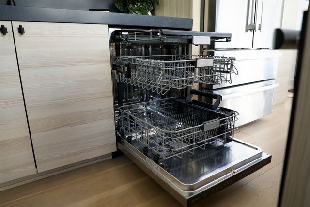 Sharp® 24" Stainless Steel Built In Dishwasher-9