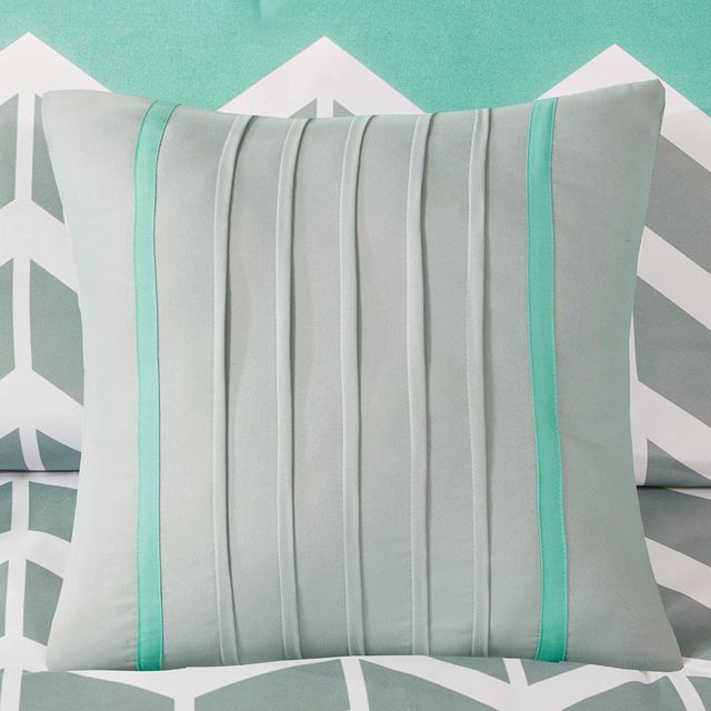 Olliix by Intelligent Design Nadia Teal King/California King Comforter Set-3