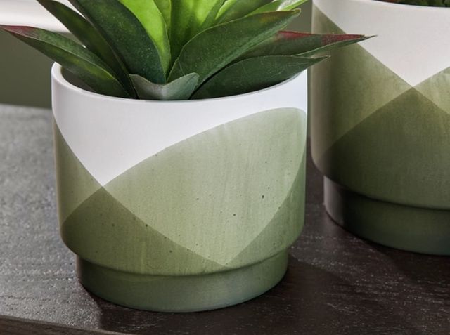 Signature Design by Ashley® Ardenridge 2-Piece Green/White Planters-4