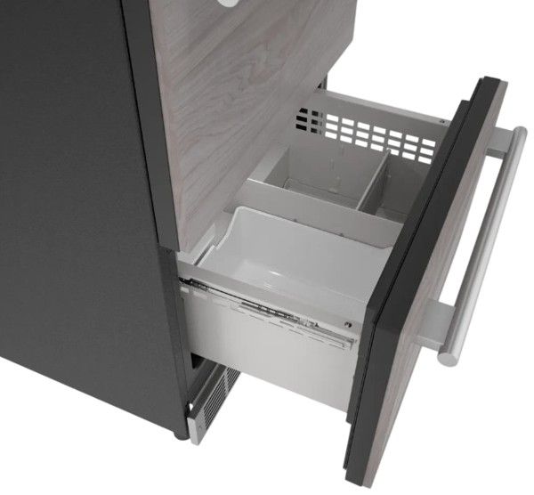 Thermador® Freedom® 24'' 4.3 Cu. Ft. Panel Ready Refrigerator/Freezer Drawer-3