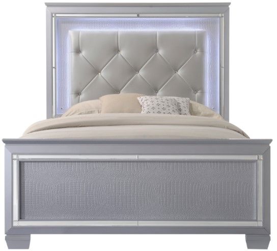 Crown Mark Lillian Gray Queen Upholstered Panel Bed-2