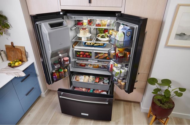 KitchenAid® 36 in. 27.0 Cu. Ft. PrintShield™ Black Stainless French Door Refrigerator-12