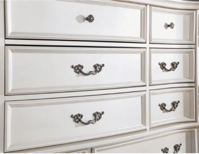 Furniture of America®  Esparanza Pearl White Dresser-3